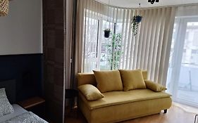 Lend City Apartment Family Self-Check-In